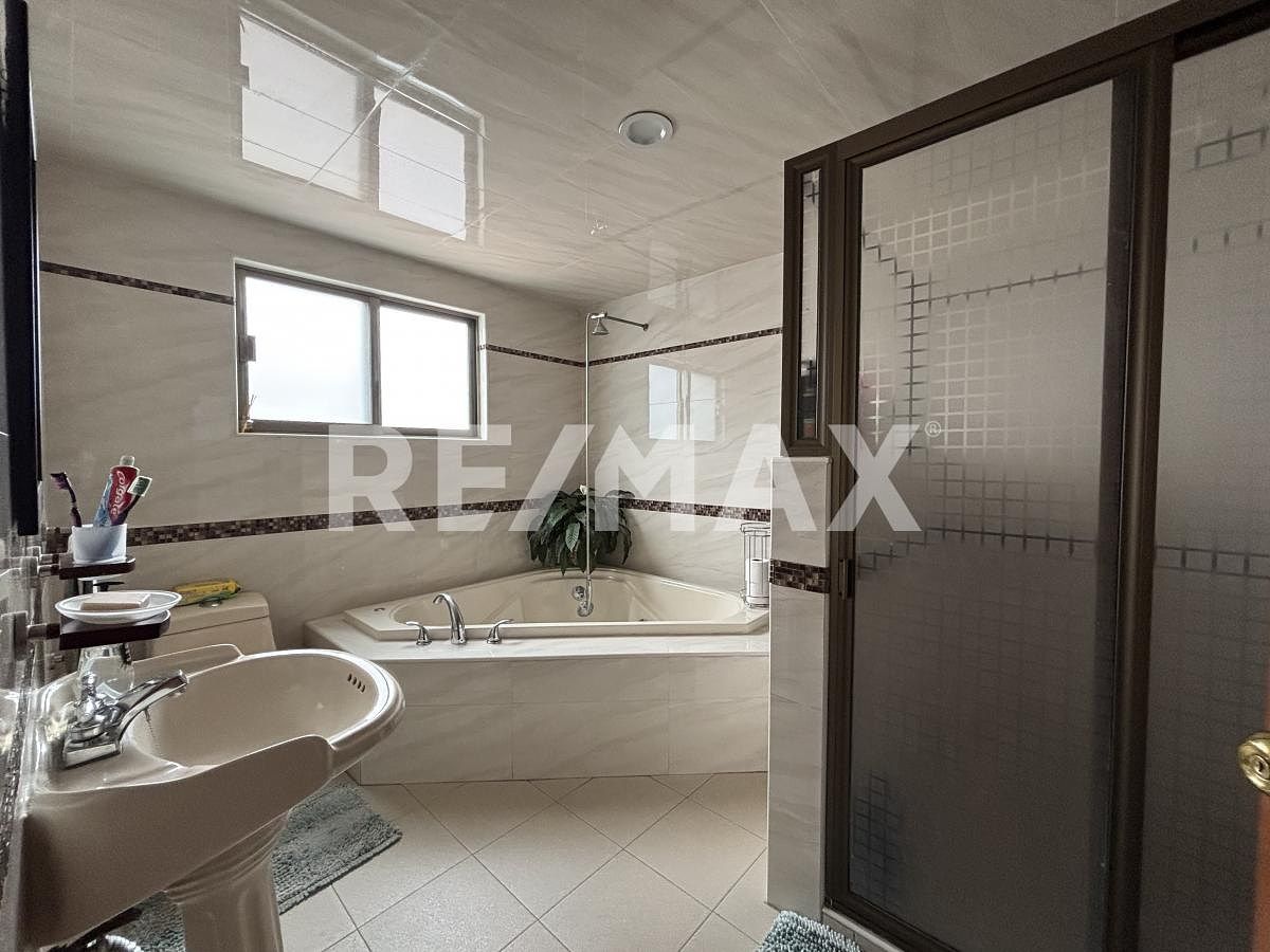 House in San Juan Totoltepec, Naucalpan de Juárez, photo 24 of 27