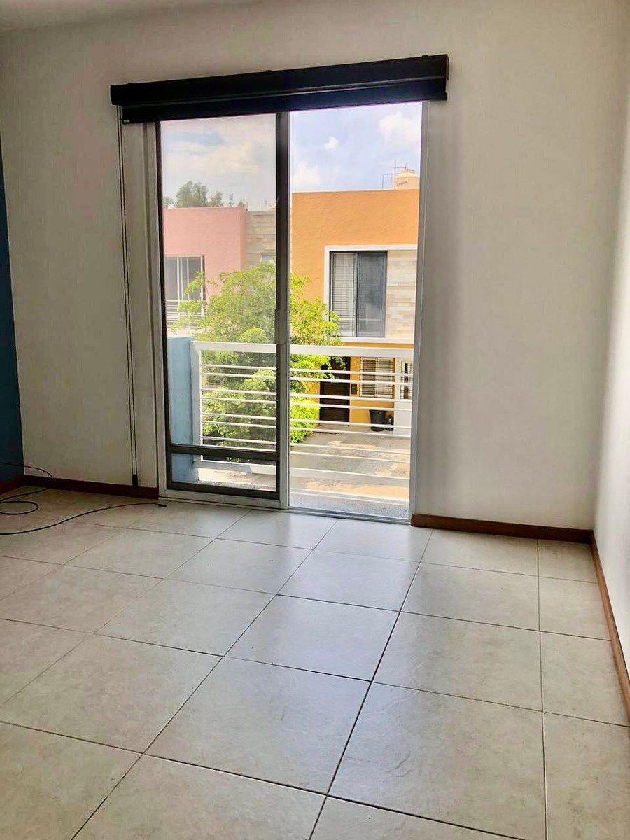 House in Gated Community in Parques del Bosque, Tlaquepaque, photo 7 of 23