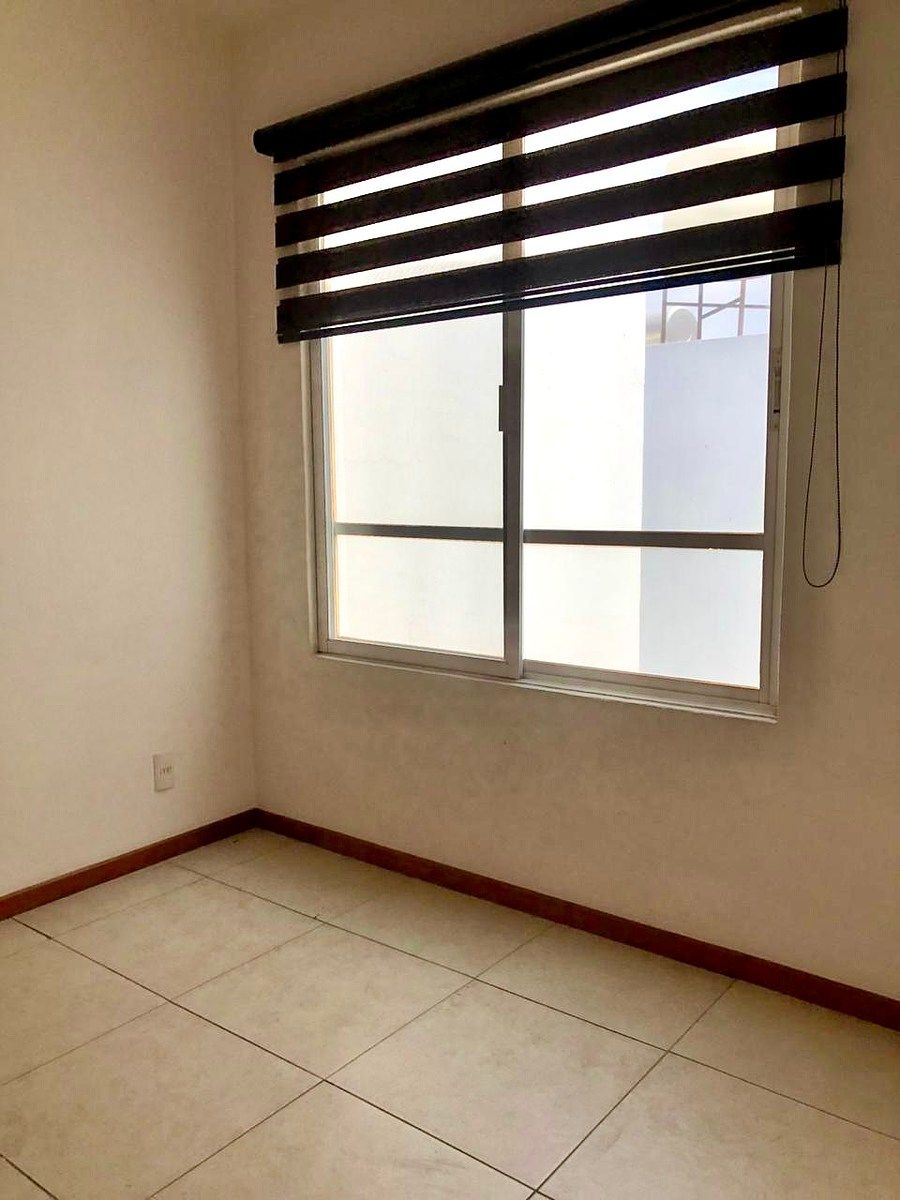 House in Gated Community in Parques del Bosque, Tlaquepaque, photo 12 of 23