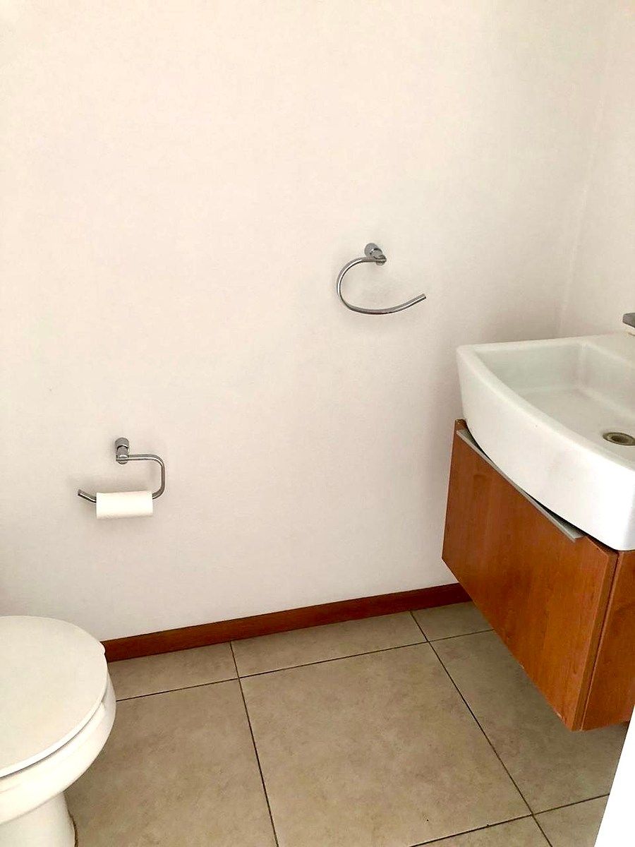 House in Gated Community in Parques del Bosque, Tlaquepaque, photo 15 of 23