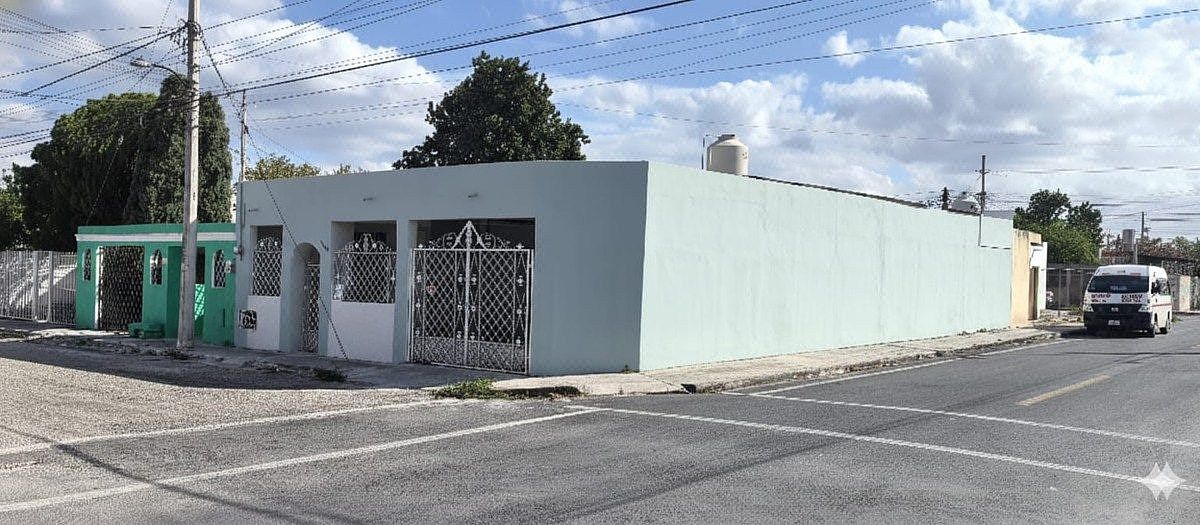 SE VENDE CASA EN LA ESQUINA EN JUAN PABLO II,AL PONIENTE DE MERIDA YUCATAN, foto 1 de 16