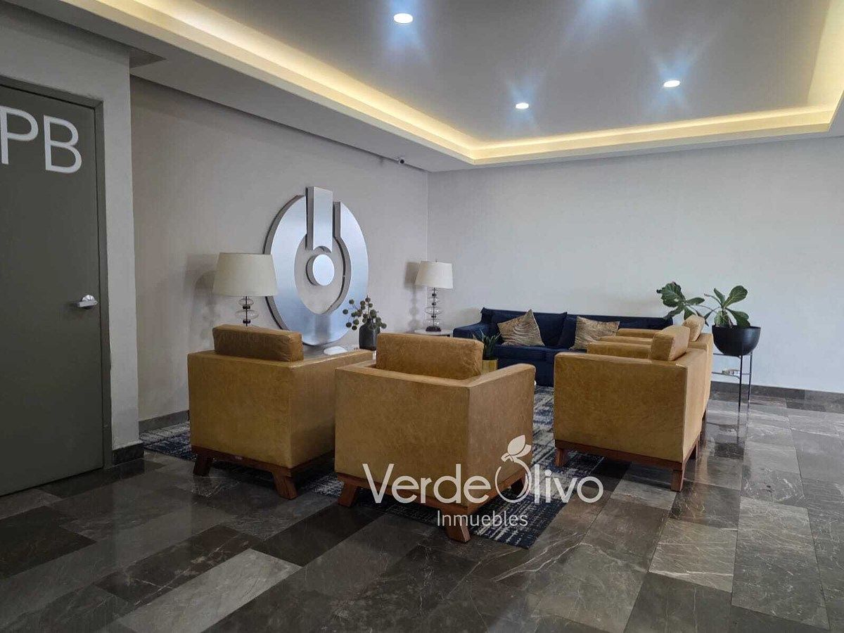 Renta oficina WTC Juriquilla. Frente a Antea. 43 m2. Recepción, elevador. Qro, foto 1 de 17