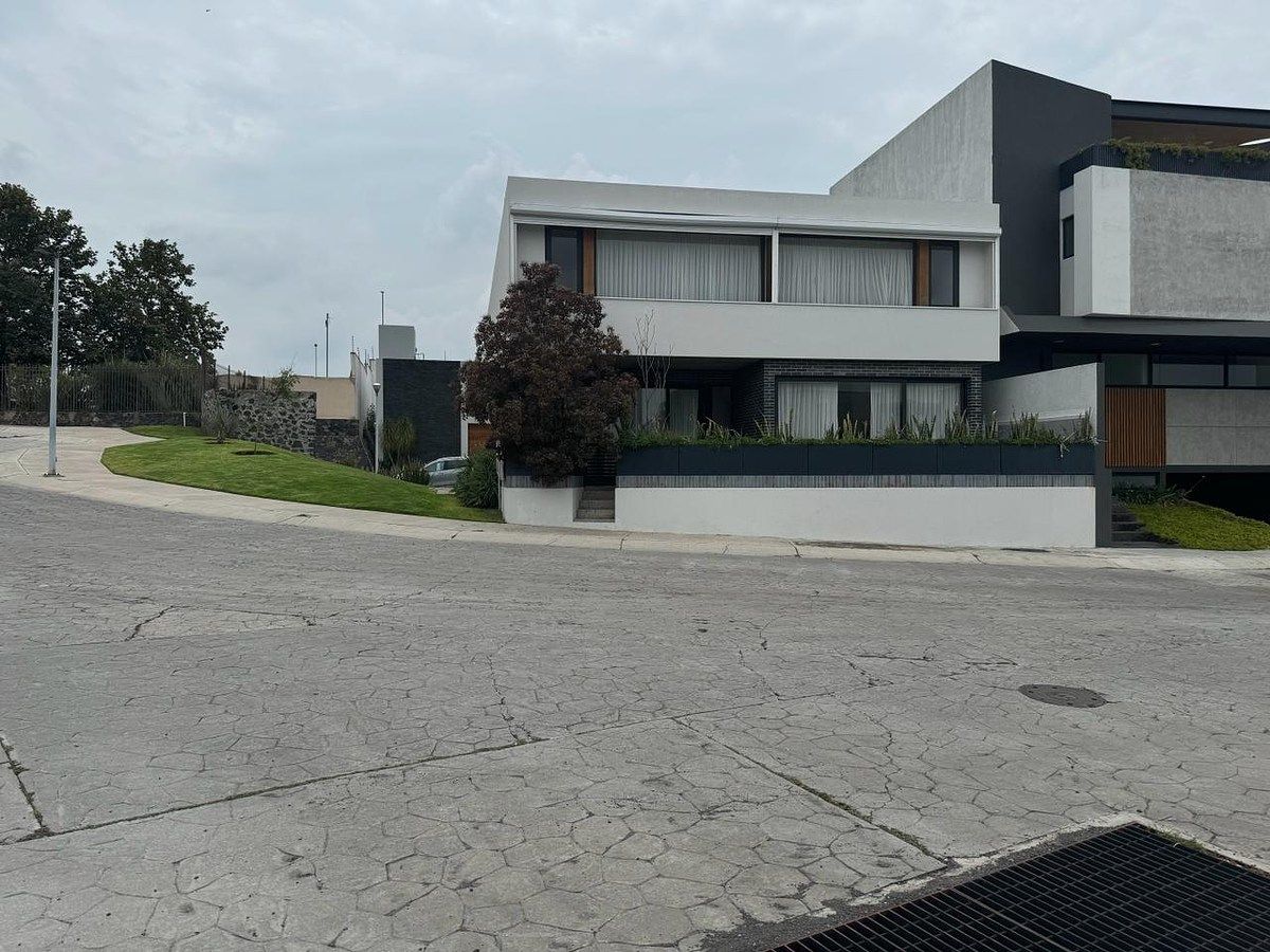 House in Gated Community in Misión San Jerónimo, Querétaro, photo 2 of 17