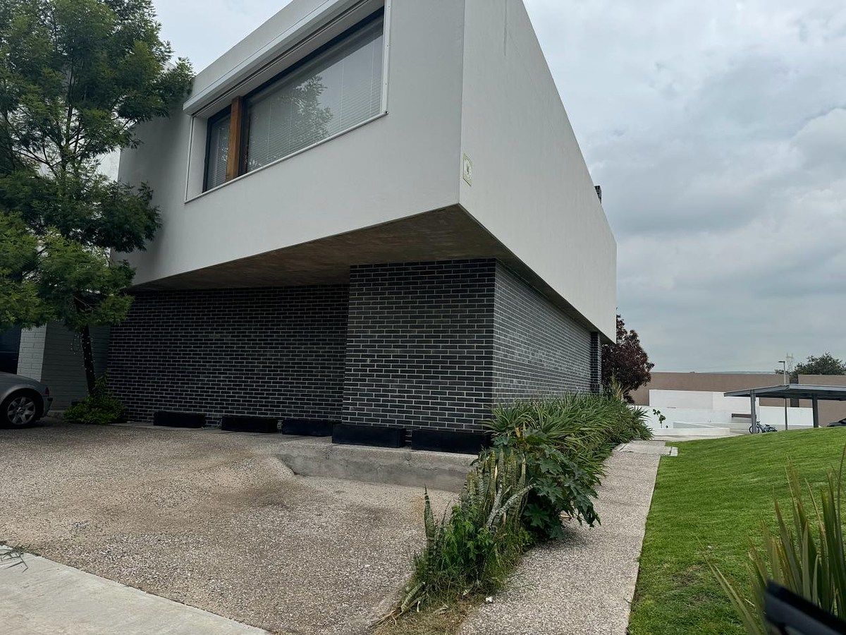 House in Gated Community in Misión San Jerónimo, Querétaro, photo 7 of 17