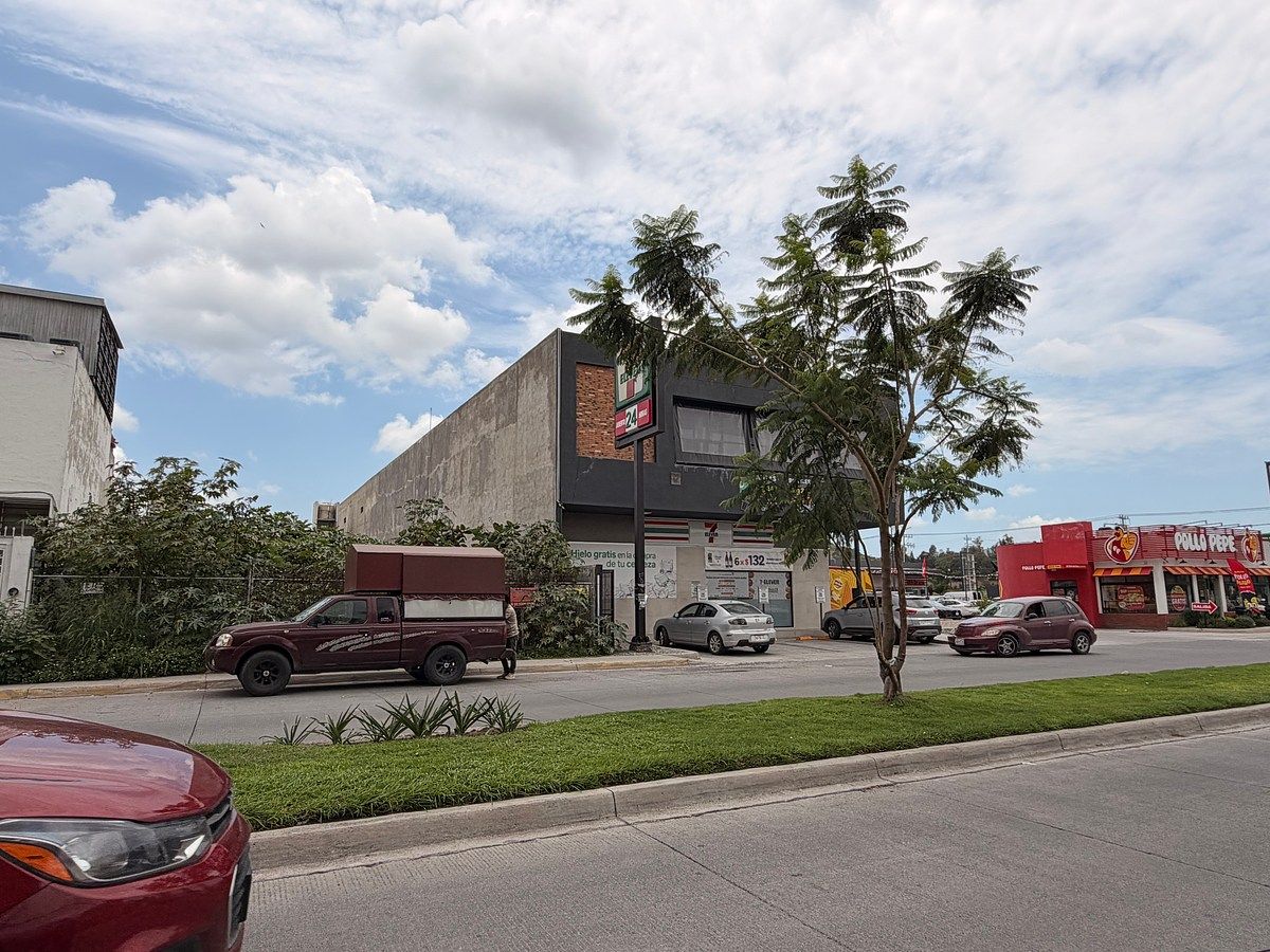 Lote comercial em Lomas de San Agustin, Tlajomulco de Zúñiga, foto 3 de 5