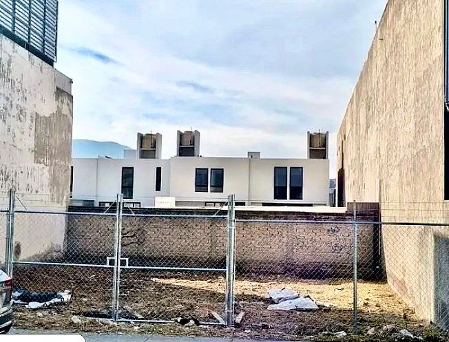 Lote comercial em Lomas de San Agustin, Tlajomulco de Zúñiga, foto 2 de 5