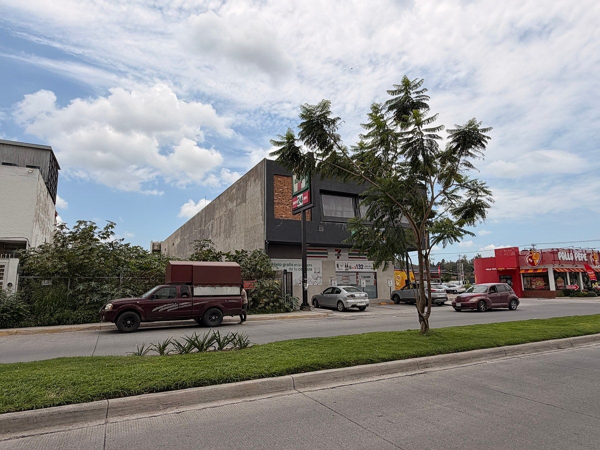 TERRENO COMERCIAL EN VENTA zona Alta California sobre avenida con gran flujo veh, foto 1 de 5