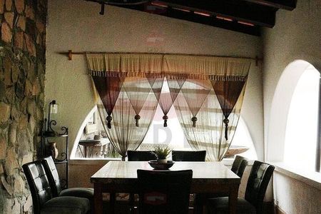 CASA EN LAS FUENTES