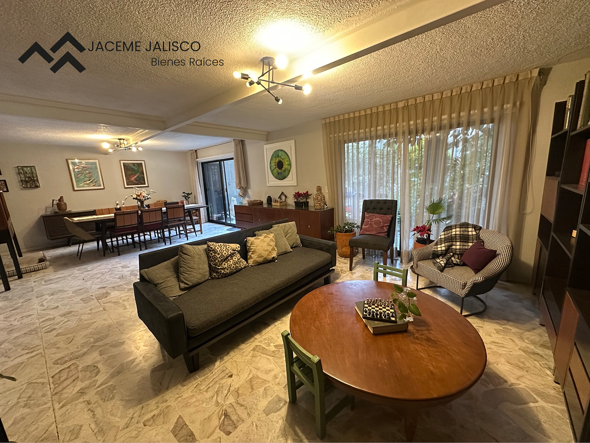 Casa en Venta La Estancia - Eucalipto Vallarta - 2 cuadras de PLAZA GALERIAS, foto 1 de 38