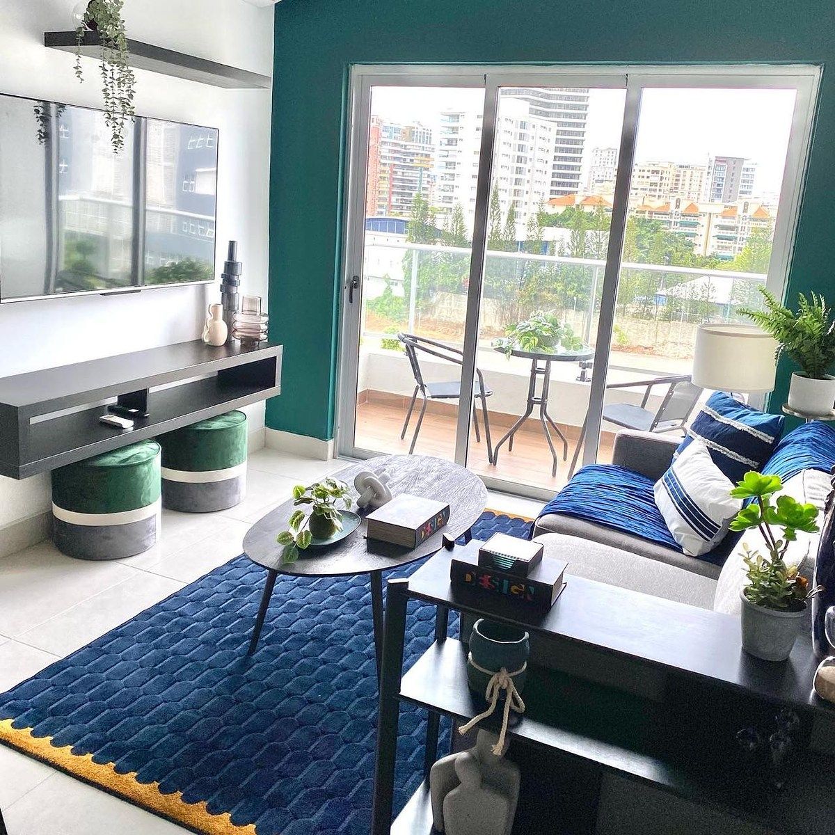 Se alquila apartamento amueblado de 1 habitación en La Esperilla, foto 1 de 7