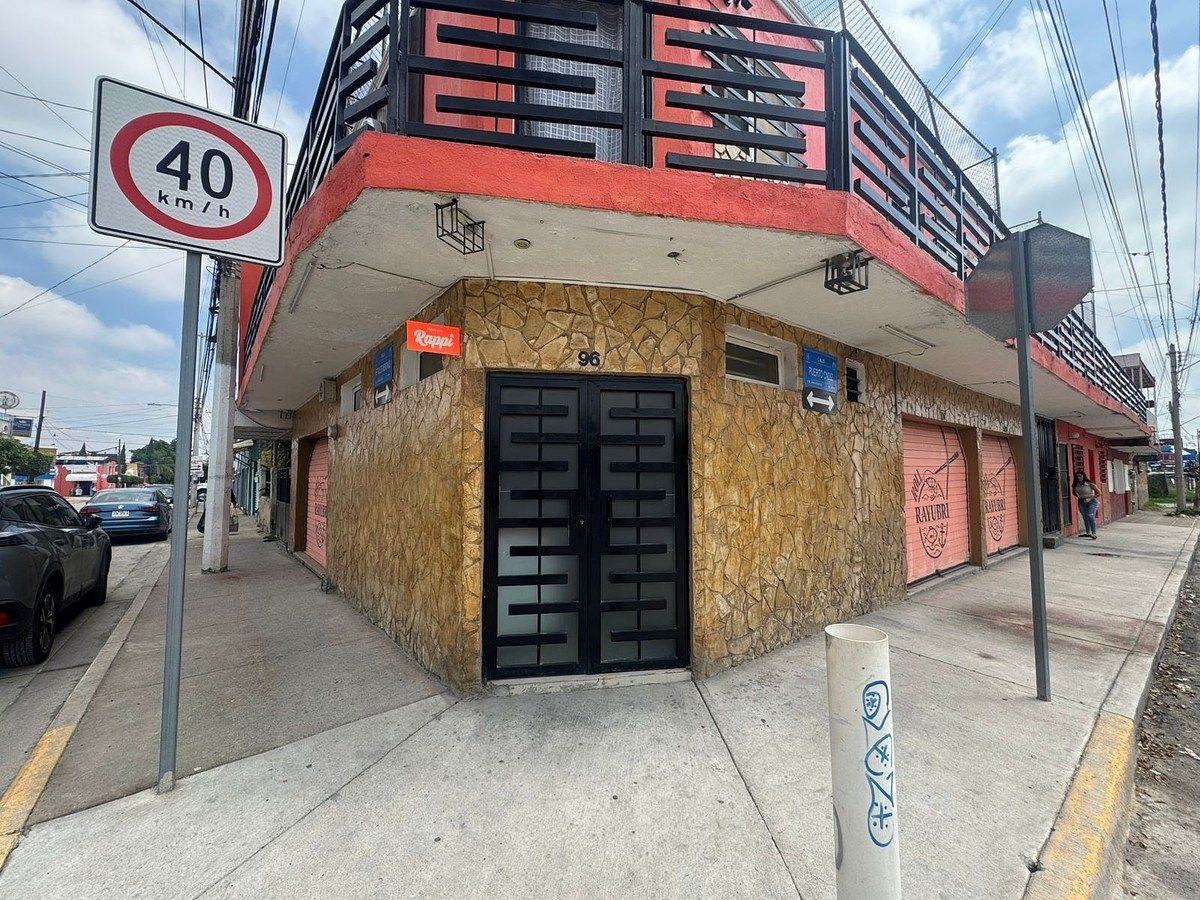 Local comercial en Lomas de San Pedrito, Tlaquepaque, foto 2 de 11