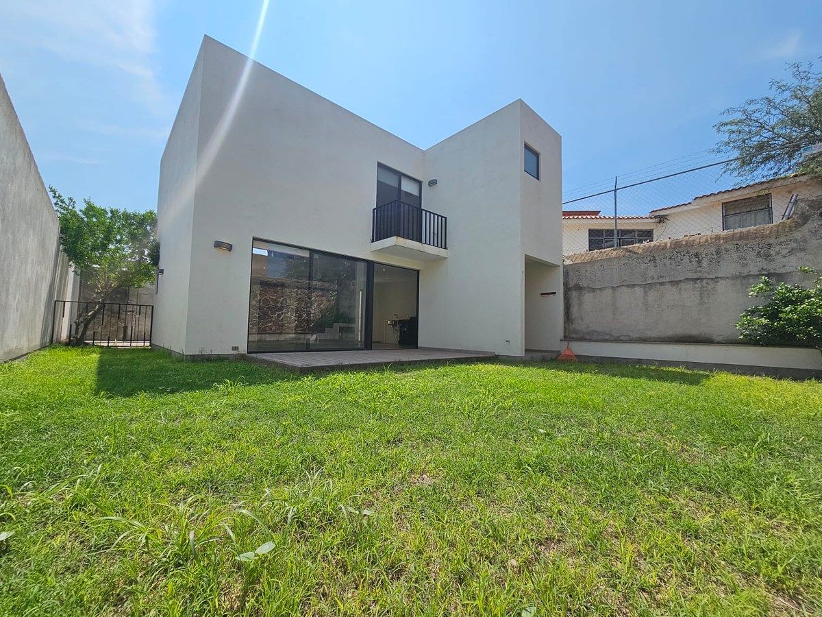 Casa à VENDA com um jardim muito grande, Tequisquiapan, Querétaro, foto 1 de 18