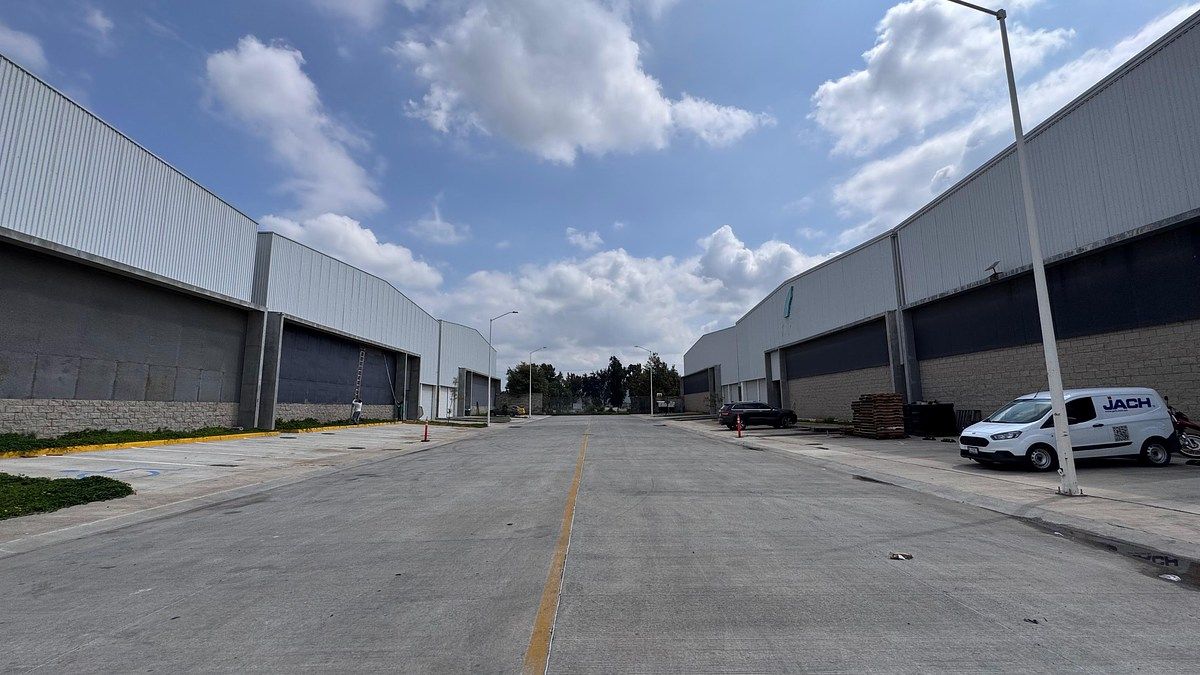 Prédio industrial em Valle de Santa Cruz, Tlajomulco de Zúñiga, foto 7 de 11