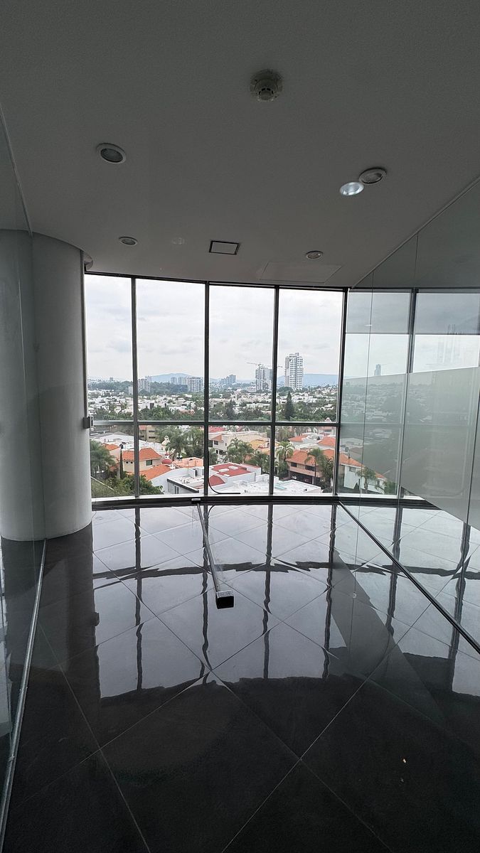 Oficina en Puerta de Hierro, Zapopan, foto 19 de 31