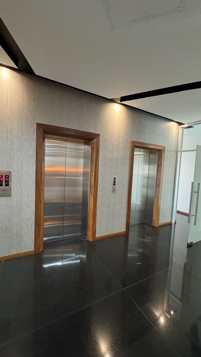 Oficina en Puerta de Hierro, Zapopan, foto 4 de 31