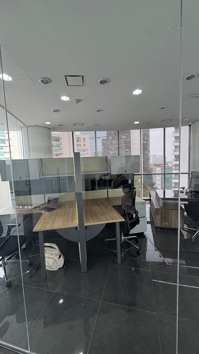 Oficina en Puerta de Hierro, Zapopan, foto 9 de 31