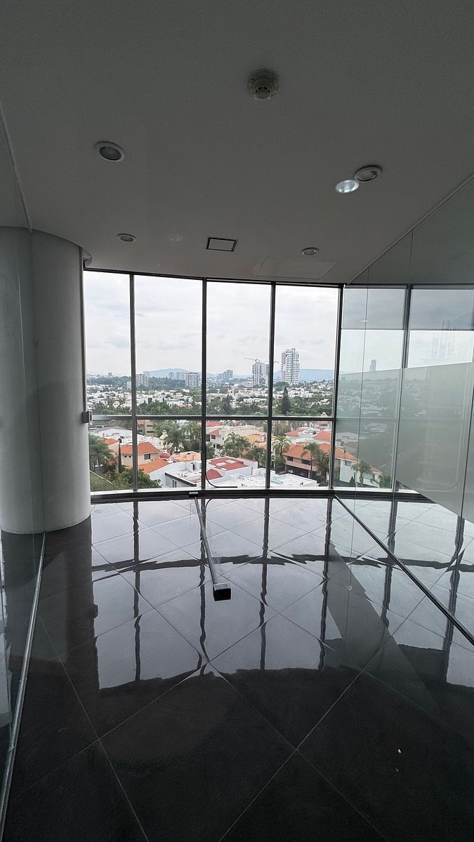 Oficina en Puerta de Hierro, Zapopan, foto 19 de 31