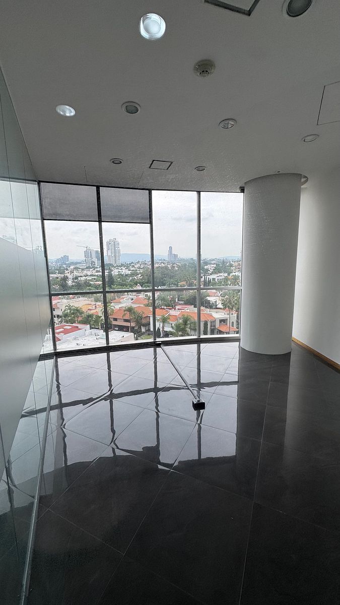 Oficina en Puerta de Hierro, Zapopan, foto 21 de 31