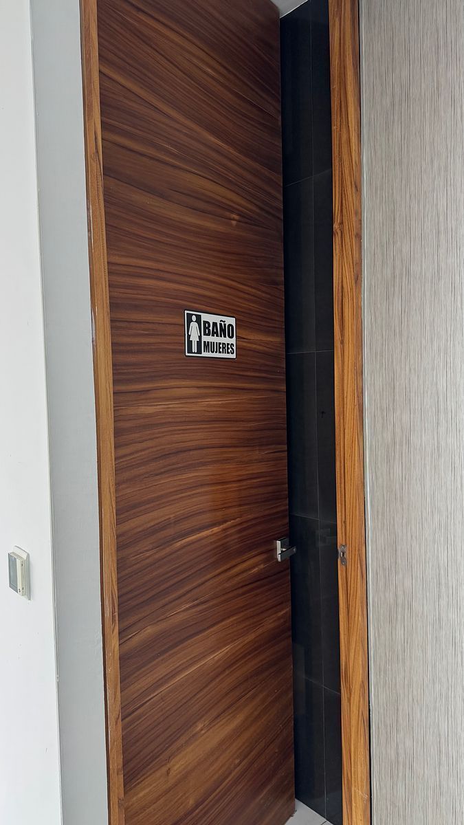 Oficina en Puerta de Hierro, Zapopan, foto 24 de 31