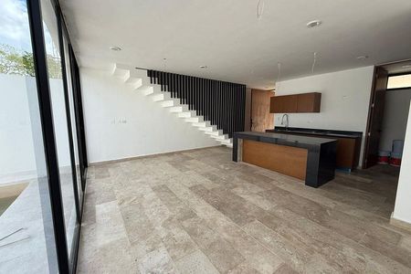 Villa en Renta | 2 Recámaras | Temozón Norte | 3 Niveles | Incluye Mantenimiento