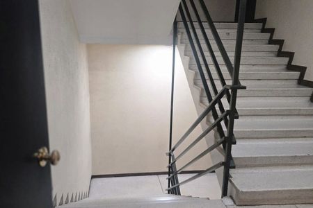 Oficina de 363m2 bosques de ciruelos
