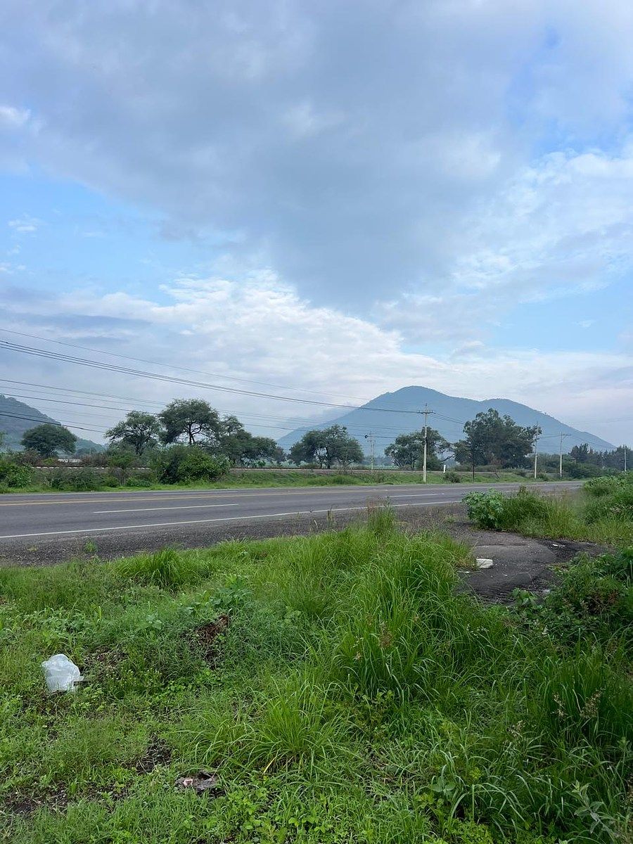 Lote em Los Pinos, Tlajomulco de Zúñiga, foto 2 de 17