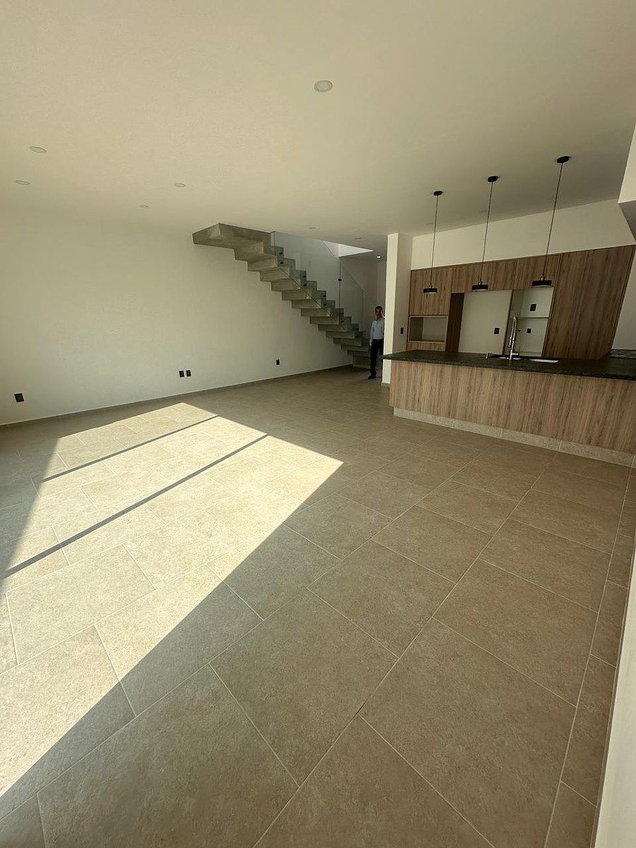 CASA DENTRO DE FRACCIONAMIENTO PRIVADO | SENDEROS, photo 1 of 12