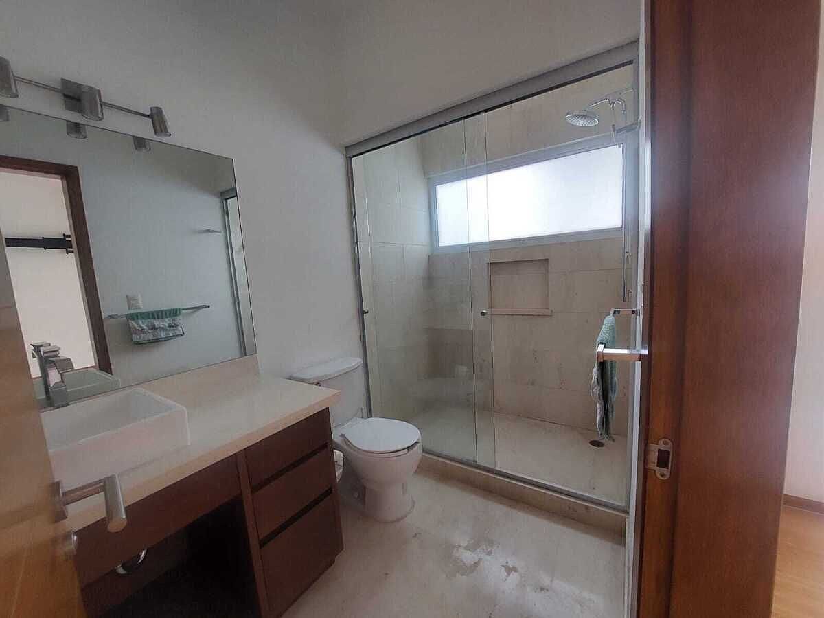 Baños tipo de habitaciones secundarias, photo 26 of 35