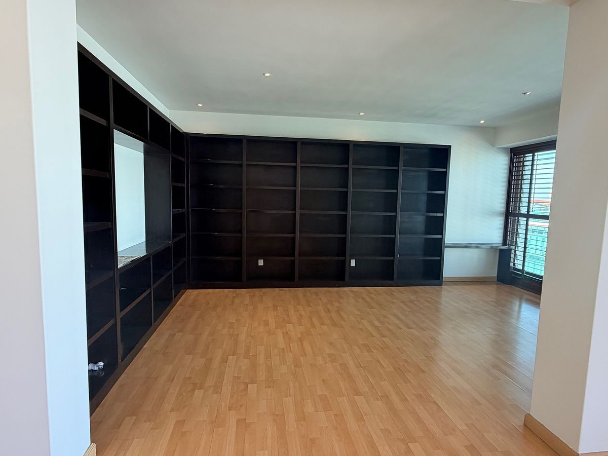 Apartment in El Yaqui, Cuajimalpa de Morelos, photo 2 of 24