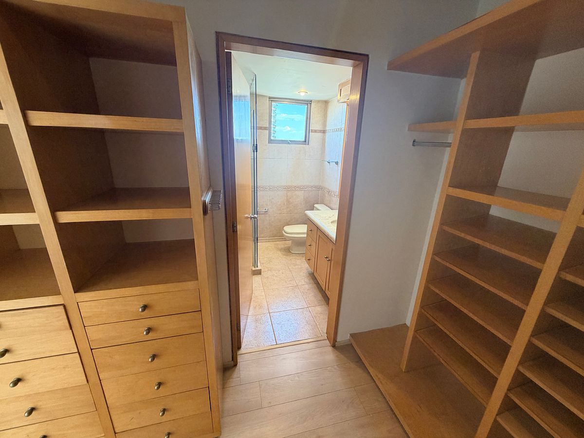 Apartment in El Yaqui, Cuajimalpa de Morelos, photo 9 of 24