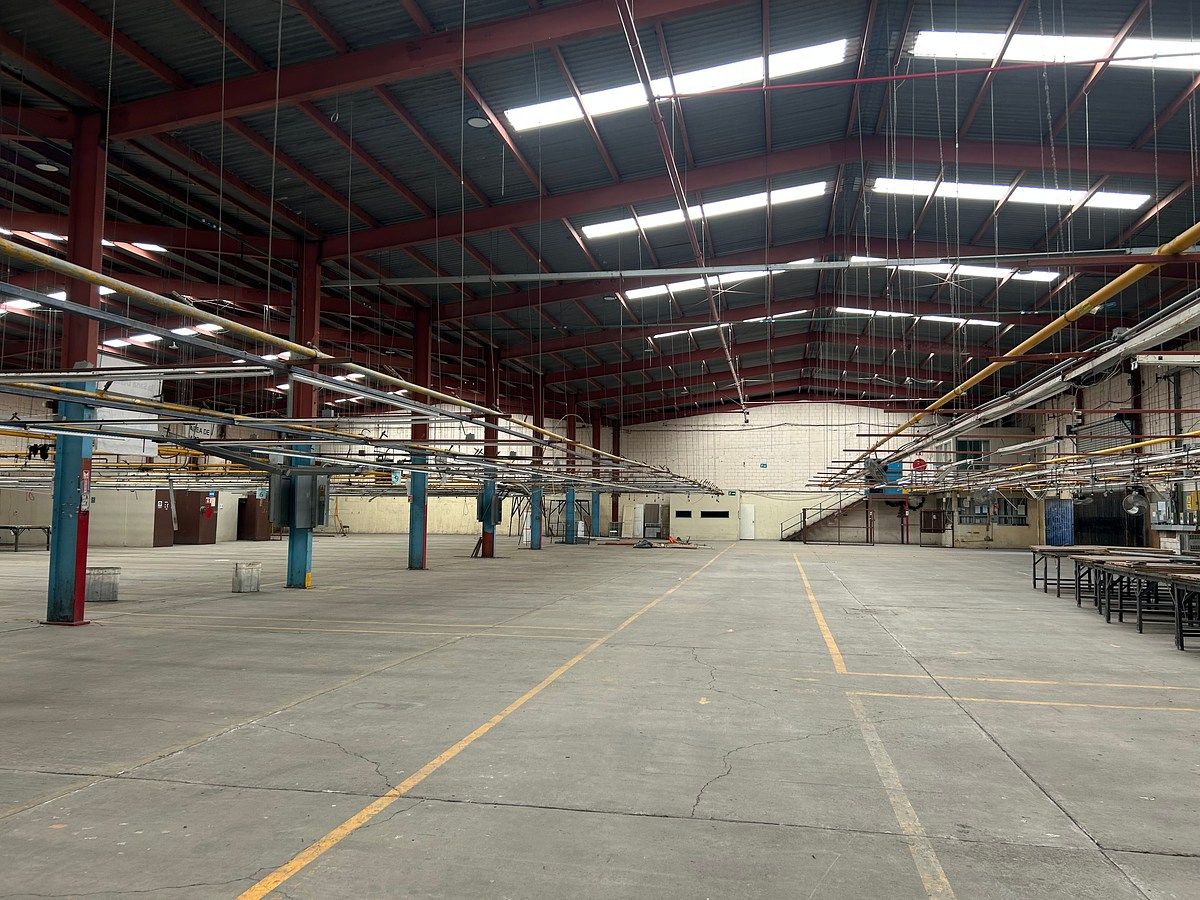 Galpão comercial em Valle Dorado, Ensenada, foto 3 de 25