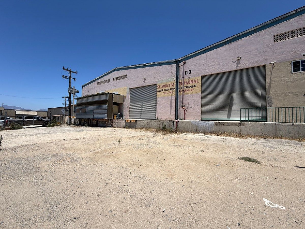Galpão comercial em Valle Dorado, Ensenada, foto 17 de 25