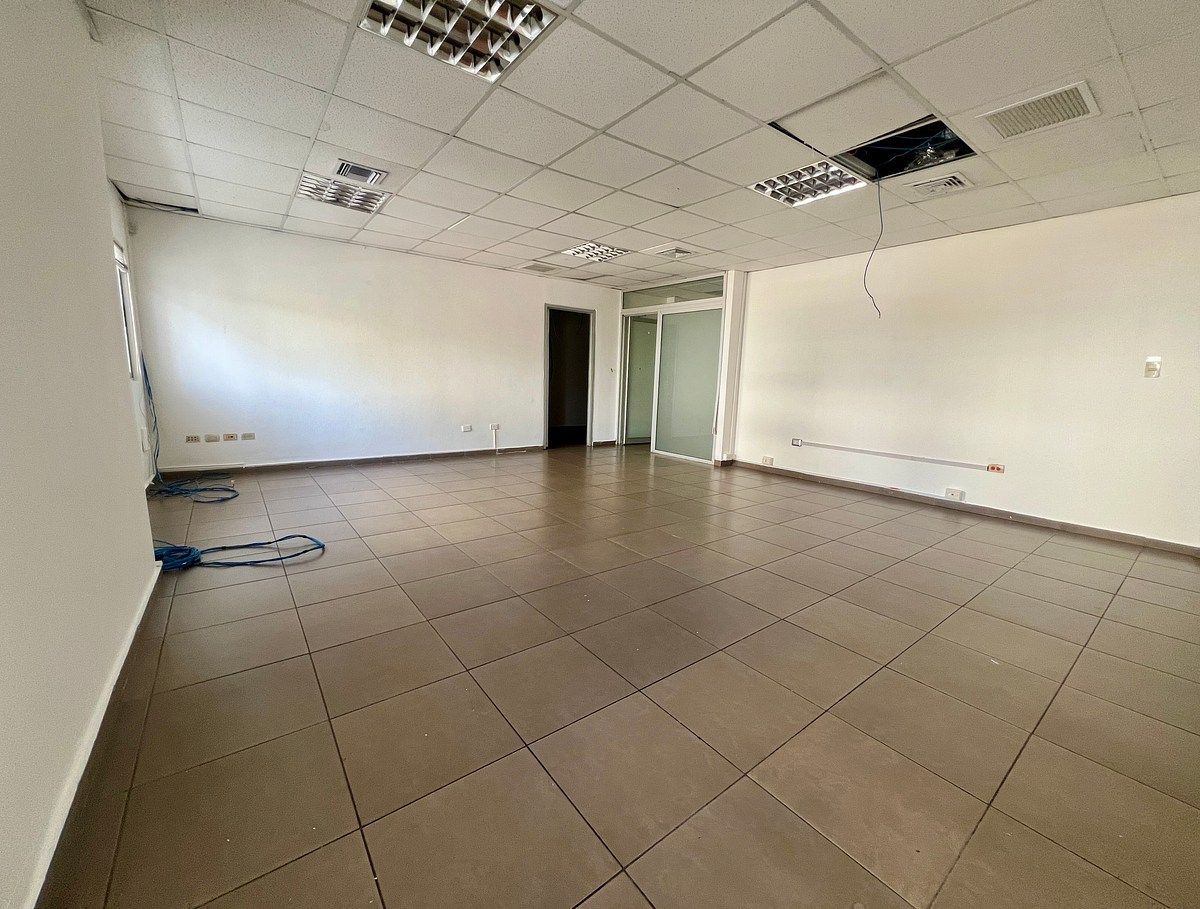 Oficina en La Esperilla, Santo Domingo Centro (Distrito Nacional), foto 2 de 8