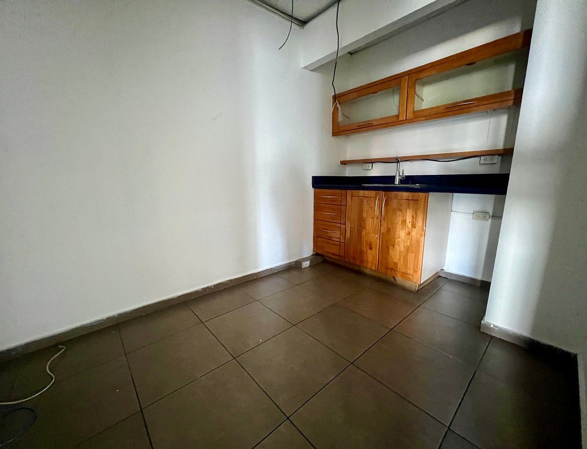 Oficina en La Esperilla, Santo Domingo Centro (Distrito Nacional), foto 6 de 8