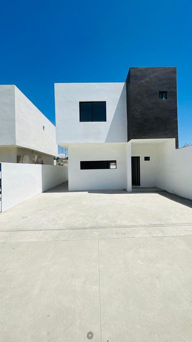 house for sale near the hills of the dam, photo 1 of 25