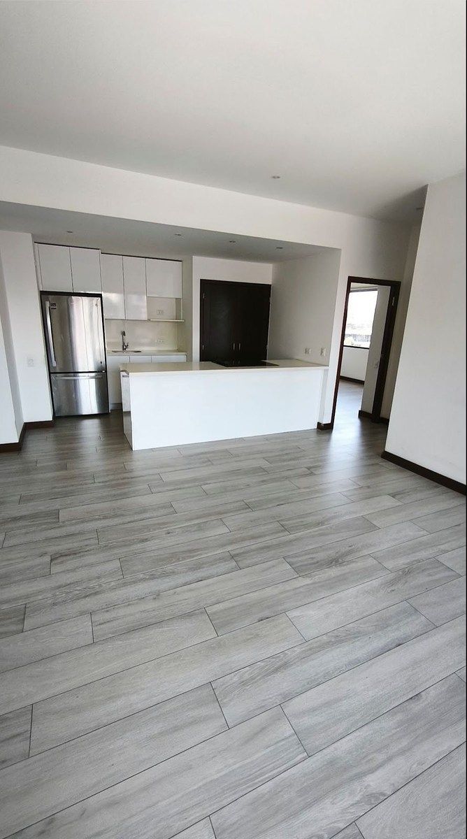 Apartamento en Renta – Edificio NU, Zona 15 - Image 3