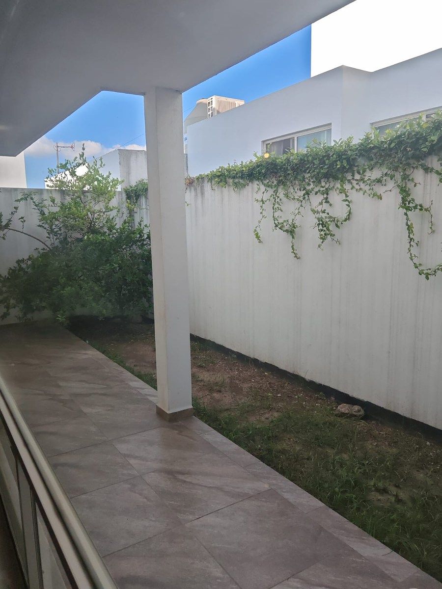 Casa en Cima del Bosque (Cumbres Elite 9 Sector), Monterrey, foto 3 de 13