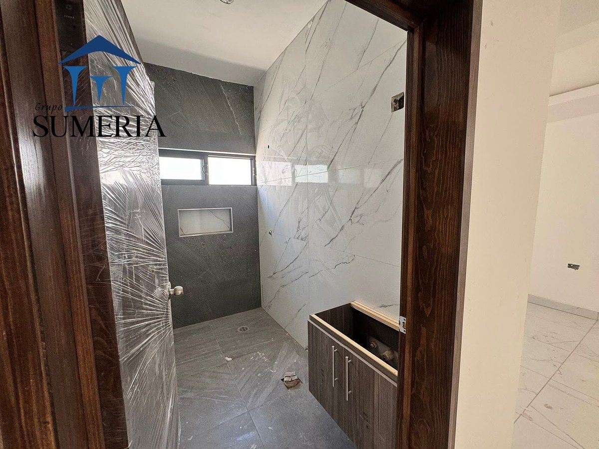 House in Las Granjas, Chihuahua, photo 5 of 14
