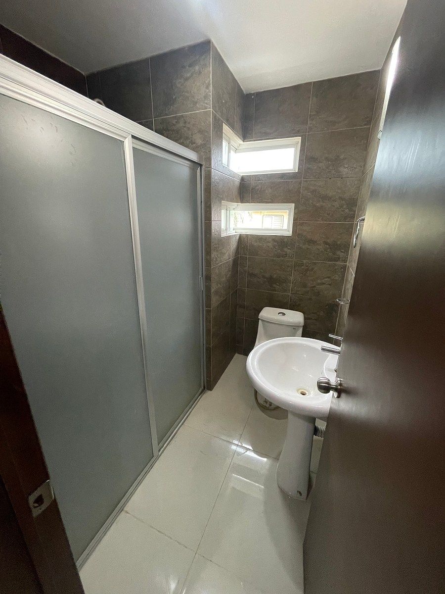 House in Gated Community in Fraccionamiento Real de Valdepeñas, Zapopan, photo 15 of 21