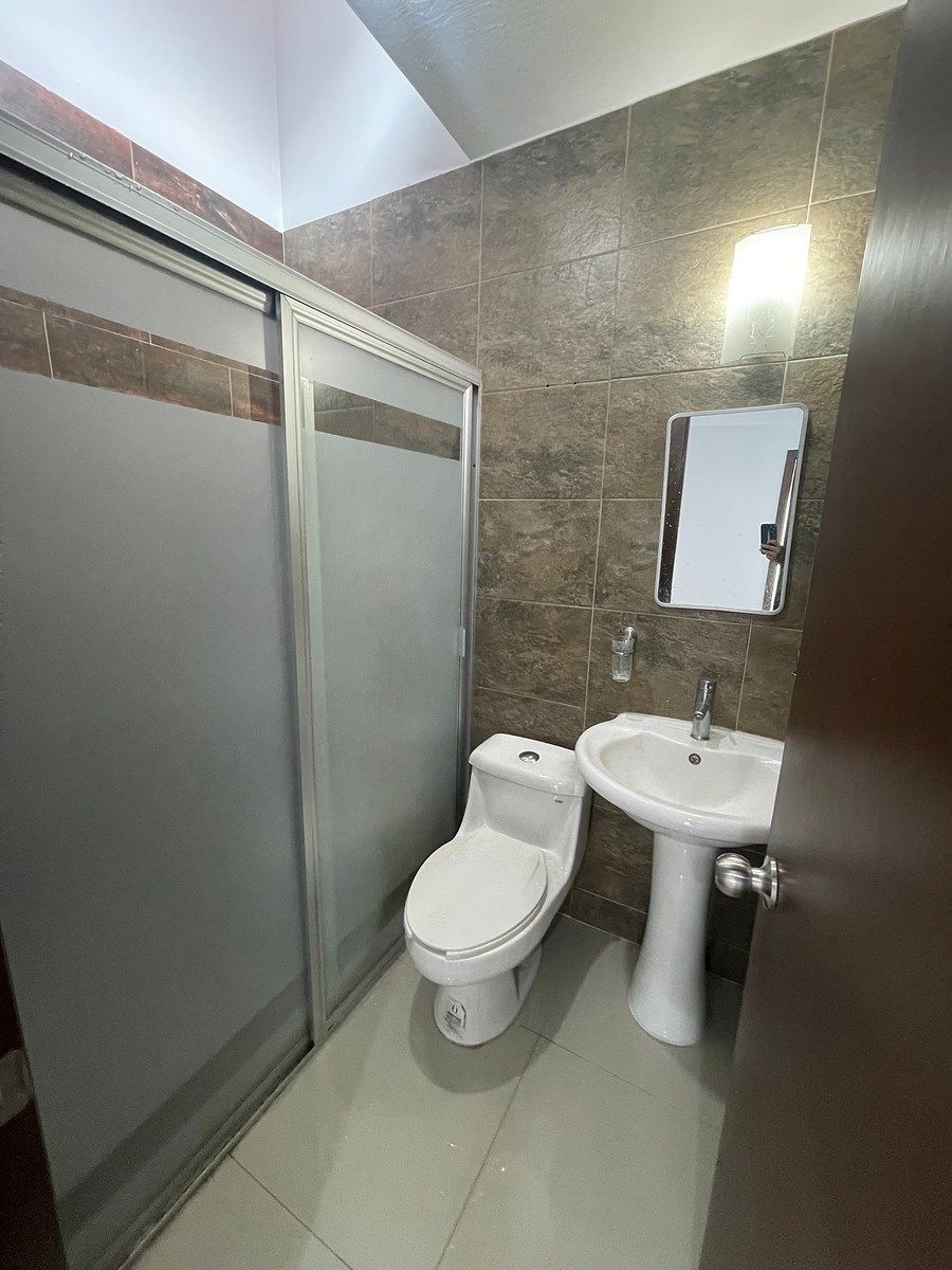 House in Gated Community in Fraccionamiento Real de Valdepeñas, Zapopan, photo 16 of 21