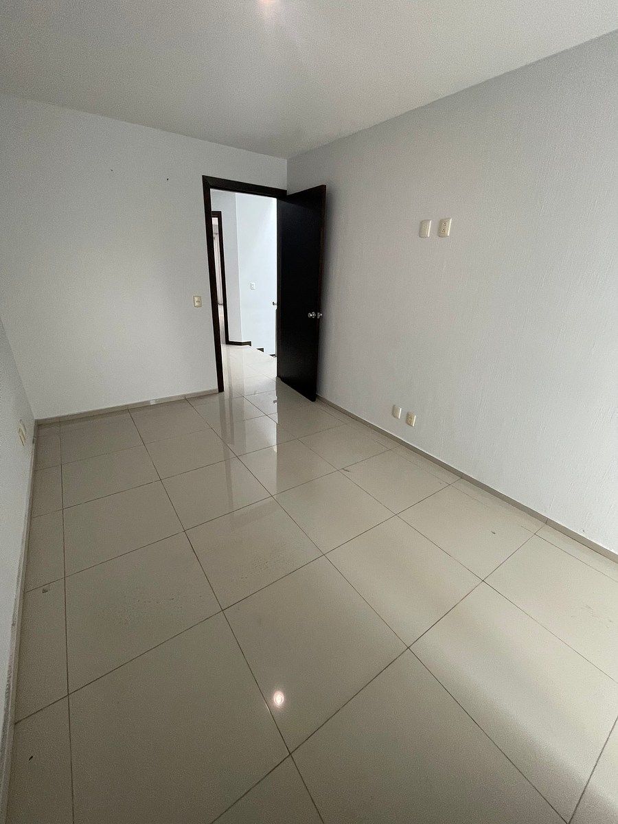 House in Gated Community in Fraccionamiento Real de Valdepeñas, Zapopan, photo 18 of 21