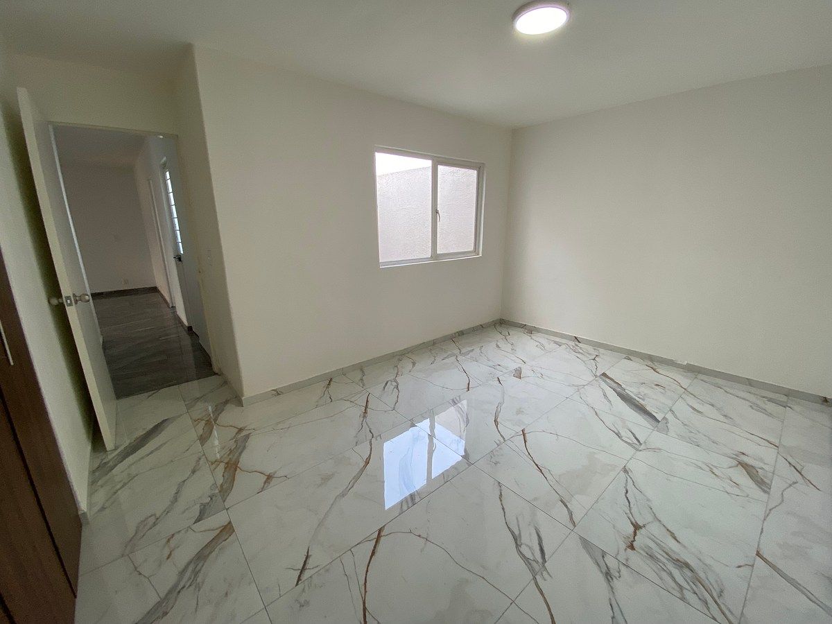 Office in Lomas de Providencia, Guadalajara, photo 4 of 9