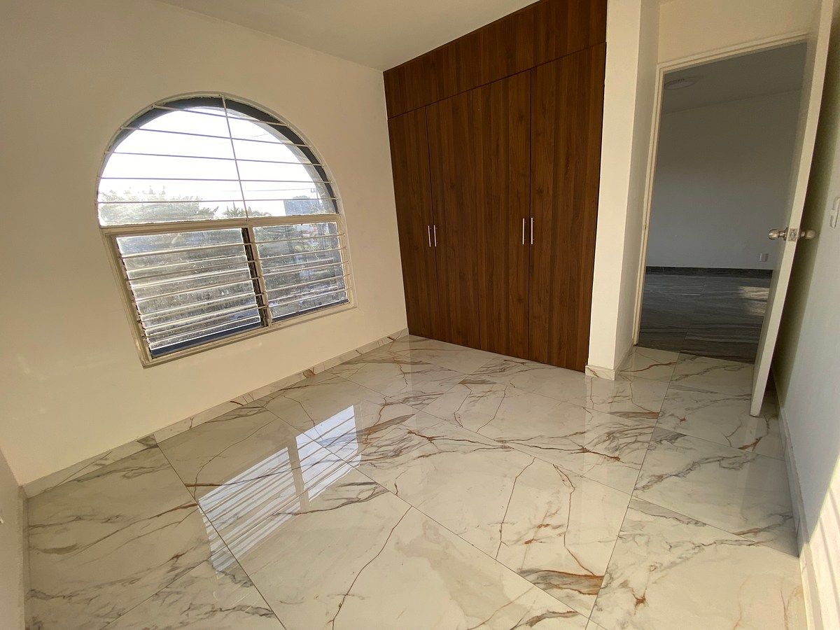 Office in Lomas de Providencia, Guadalajara, photo 8 of 9