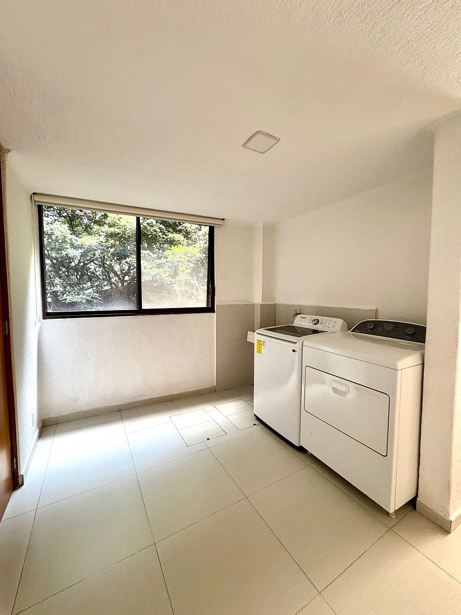 Casa em Bosques de las Lomas, Cuajimalpa de Morelos, foto 42 de 45