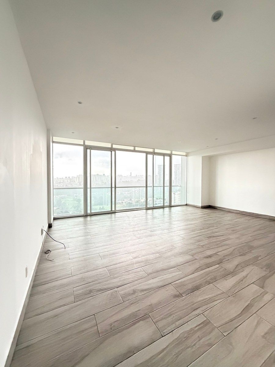 Apartment in Bosque Real, Huixquilucan, photo 2 of 29