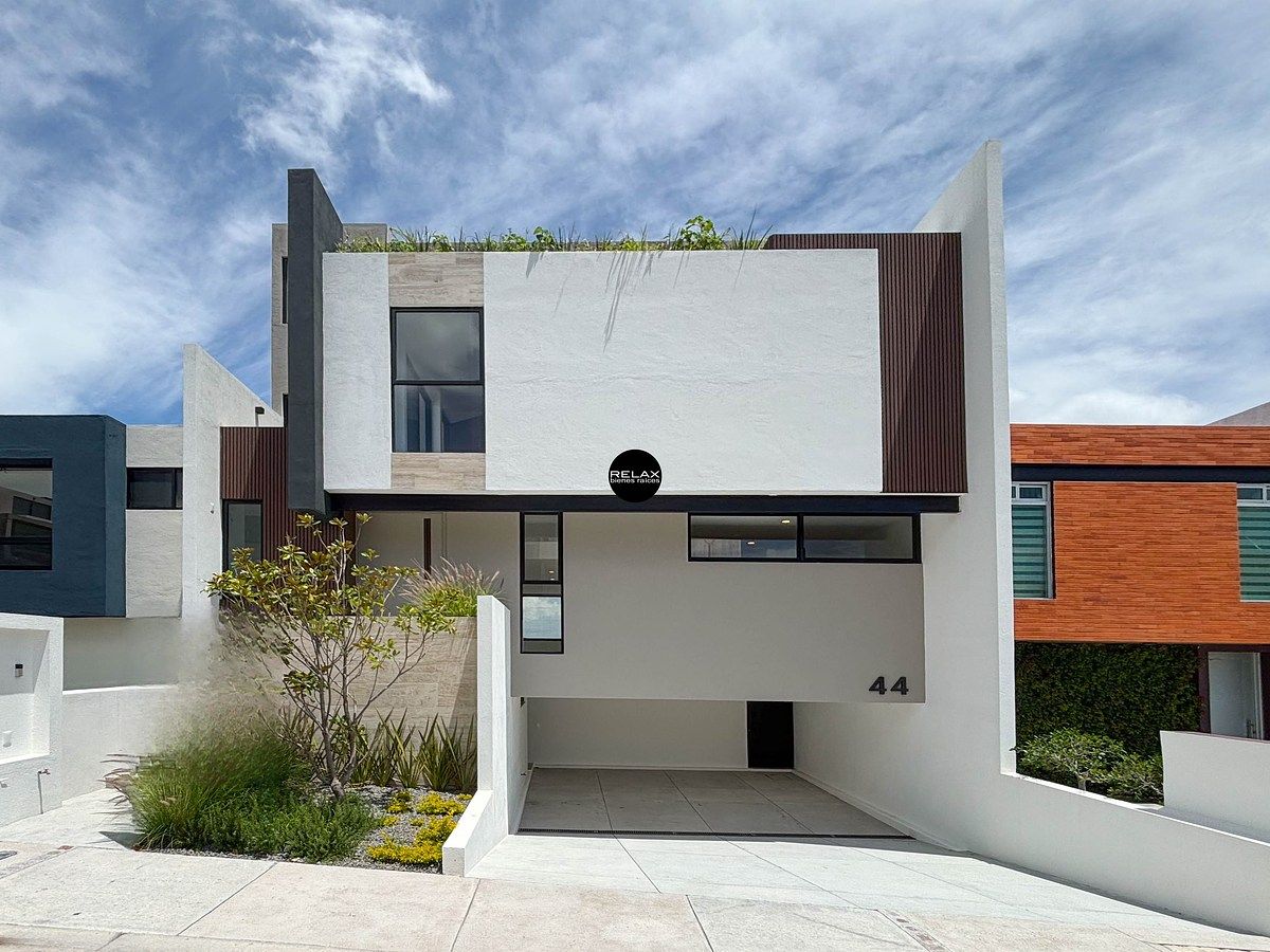 Casa en Venta en Zibatá | 4 Recámaras | Sótano | Roof Garden | Cochera para 4, foto 1 de 37