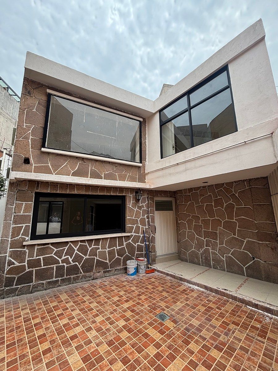 CASA DUPLEX EN VENTA CIUDAD DE LOS DEPORTES, foto 1 de 19