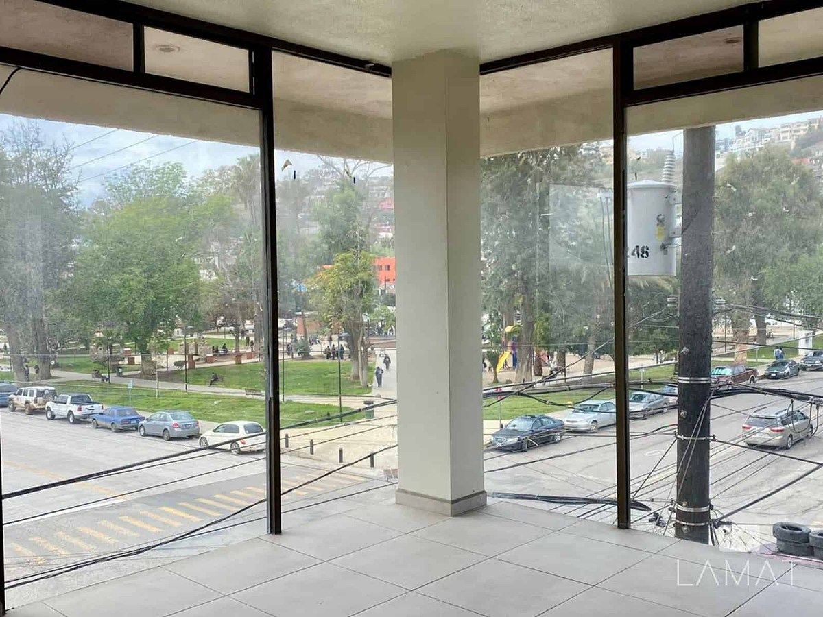 Local Parque Revolución-“LOCAL ESQUINA”, foto 1 de 6