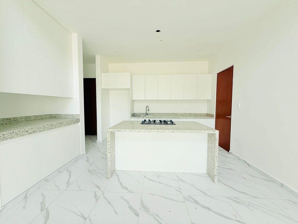 CASA EN VENTA EN PRIVADA RESIDENCIAL EN PANELES SOLARES - foto 3