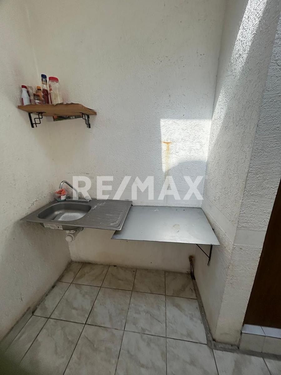 Lote comercial em Jardines de La Hacienda, Querétaro, foto 7 de 13